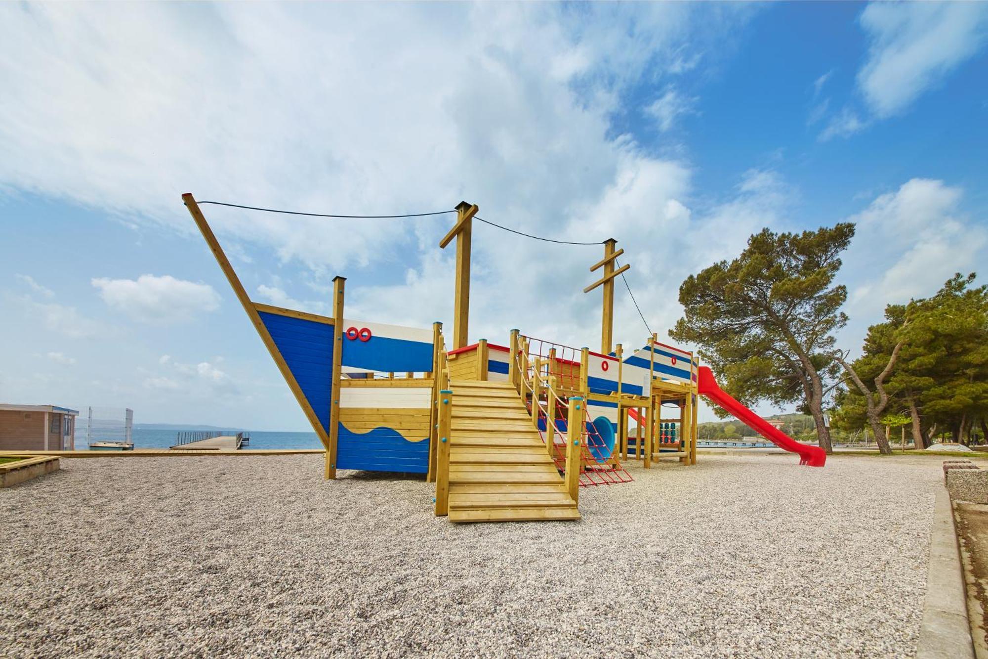 Camping Adria Ankaran - Pitches Exteriör bild