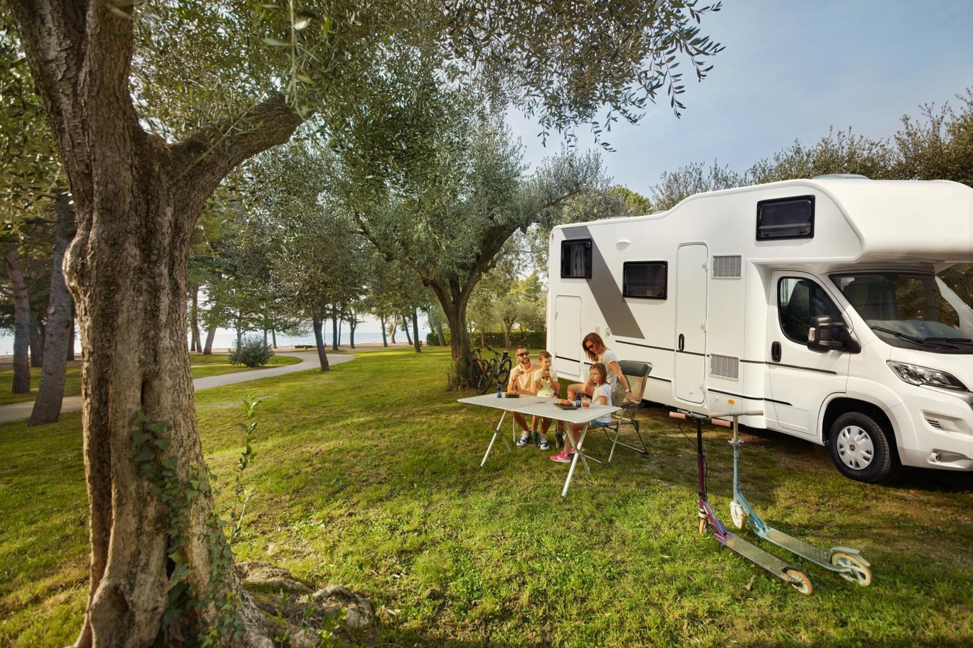 Camping Adria Ankaran - Pitches Exteriör bild